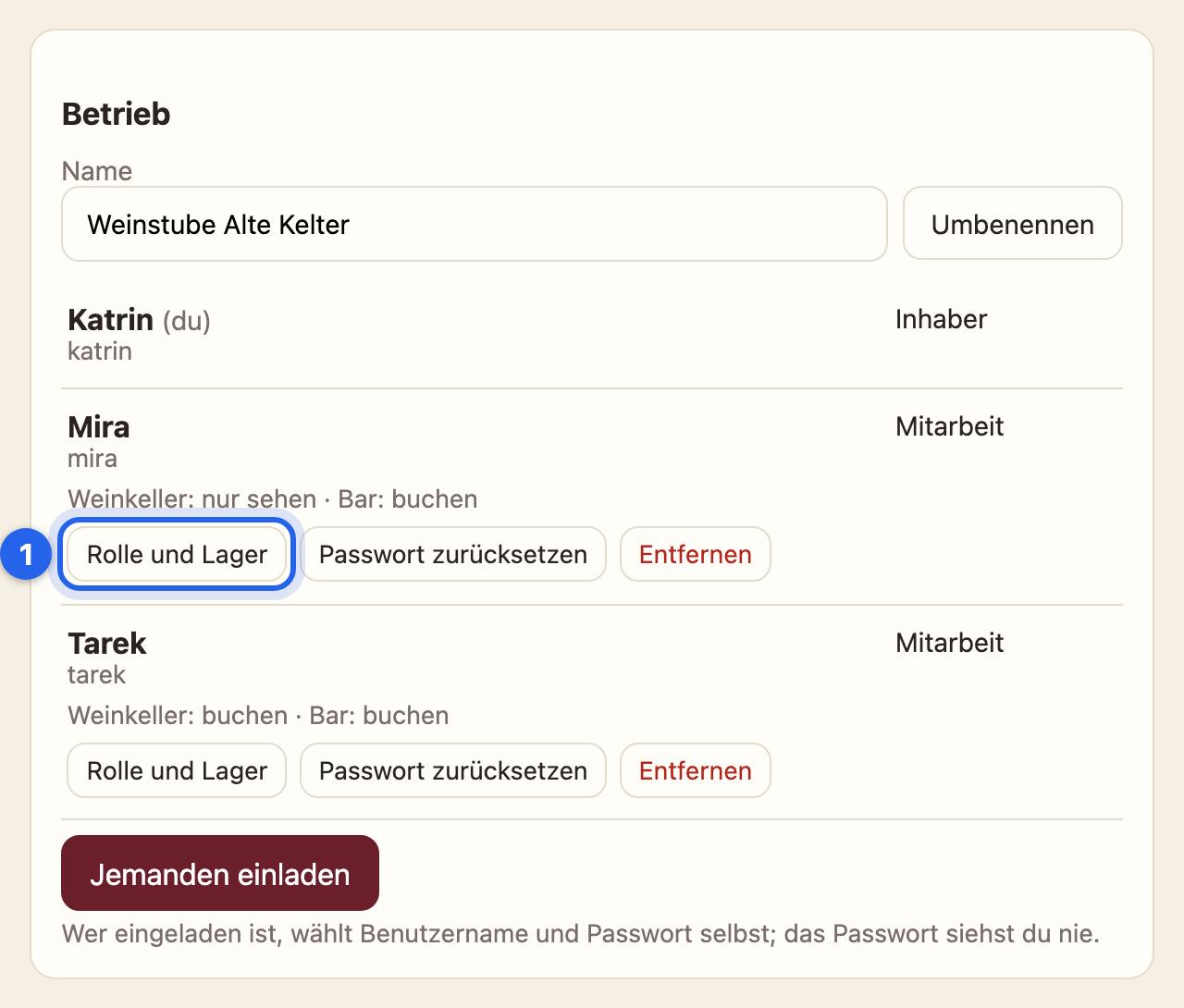 Mira im Team mit Rolle und Lager und den Knöpfen Rolle und Lager, Passwort zurücksetzen, Entfernen